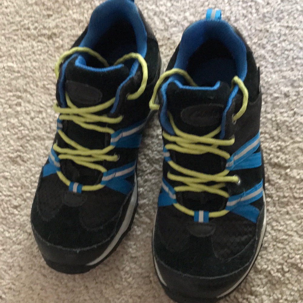 Boys boots